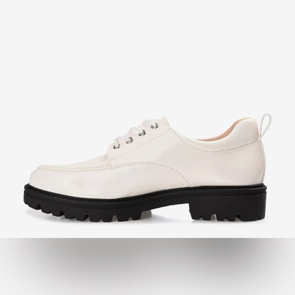 Journee Collection Women Zina Oxford Lace-Up Lug Sole Loafer Shoes Size 9WD NIB - Picture 2 of 11
